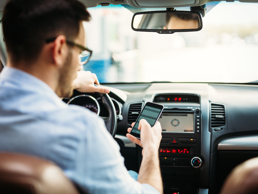Are Smartphones to Blame for Distracted Driving? 
