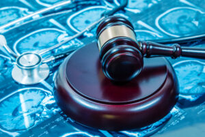 Personal injury attorney meeting with an injured client to discuss a Florida settlement